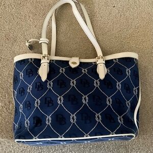 Dooney & Bourke Navy and White Tote